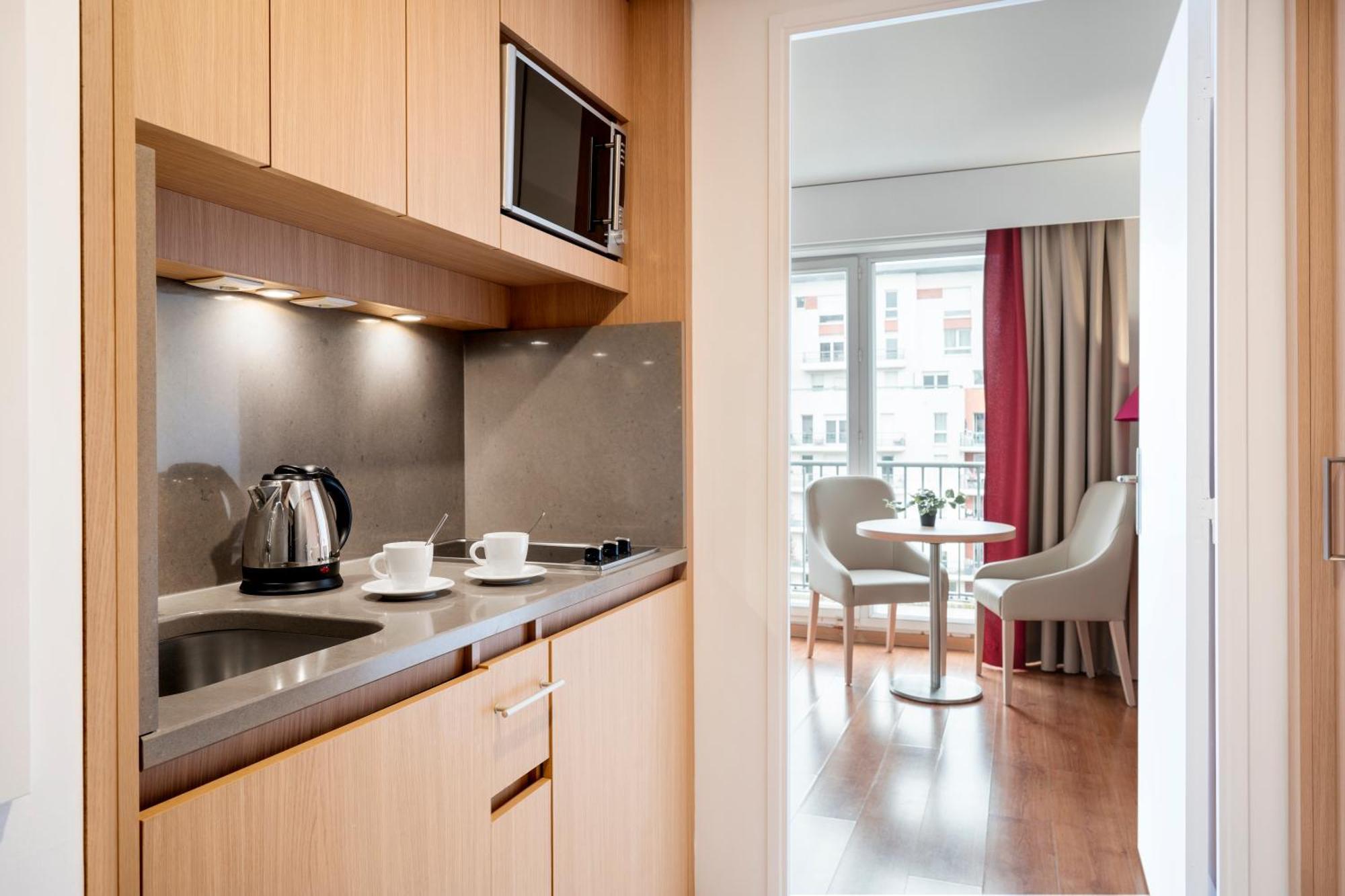 Residhome Paris-Evry Courcouronnes Eksteriør bilde