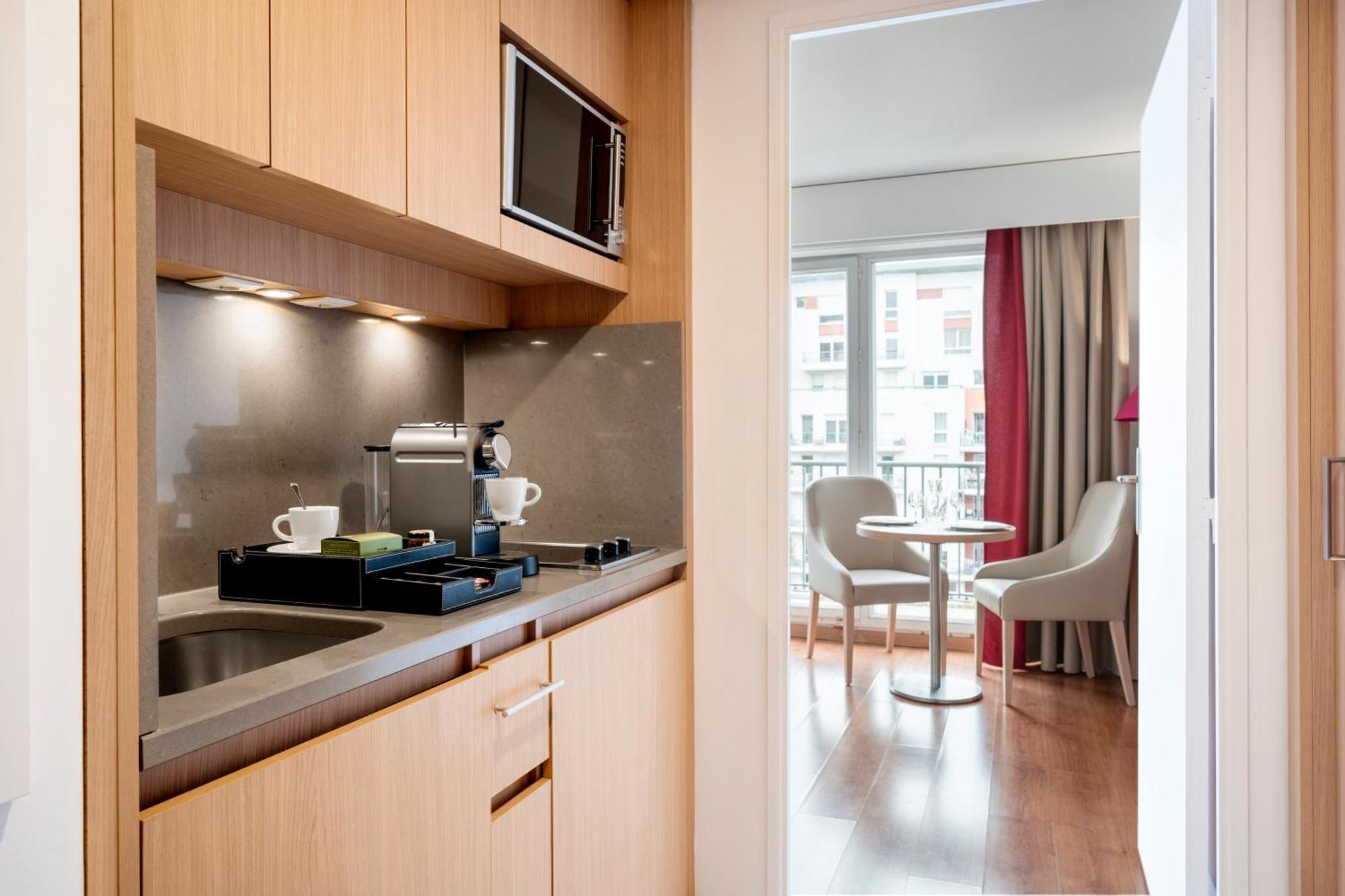 Residhome Paris-Evry Courcouronnes Eksteriør bilde
